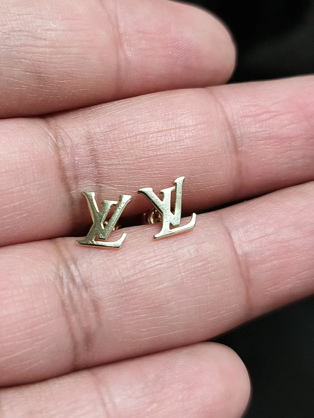 14ky Gold Initial Stud Earrings
